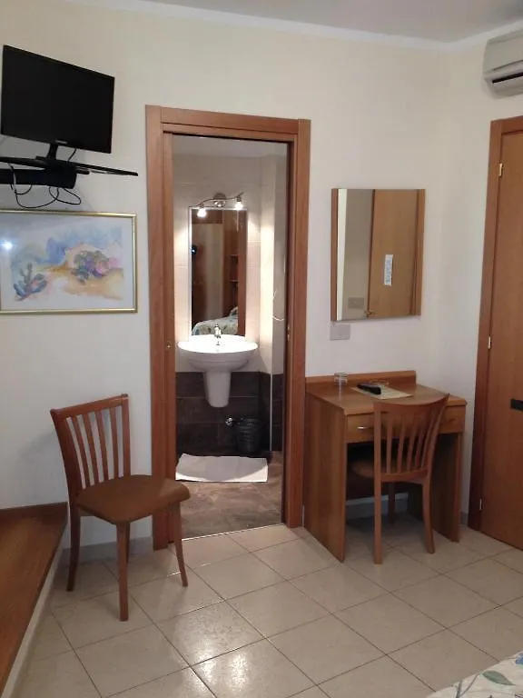 Albergo Anita Alassio 2*,  Italie